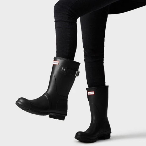NWT Hunter Ladies' Original Short Boot Black, In Box - Picture 1 of 12